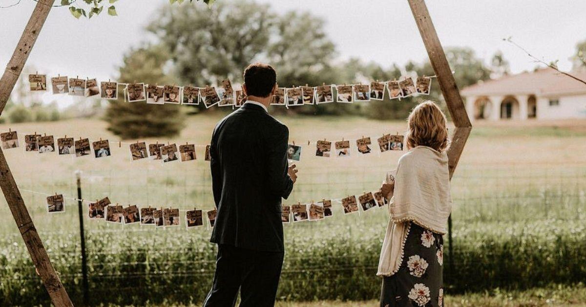 Wedding photo display memory area