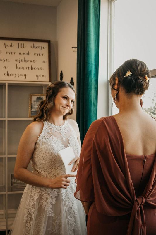 Bridesmaid writing bride letter